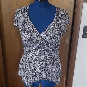 Black and White Leaf Print Women's Top